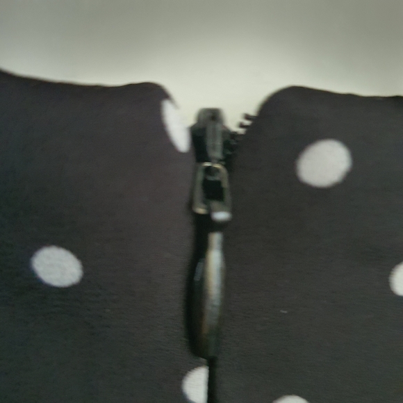 Review Size 14 Monochrome Polka Dot A line Skirt - Picture 5 of 12